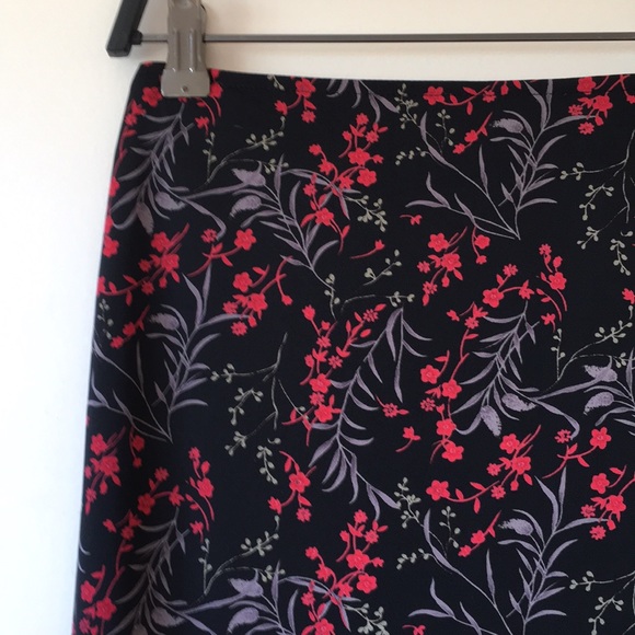 Vintage Dresses & Skirts - Vintage Floral 90s Skirt
